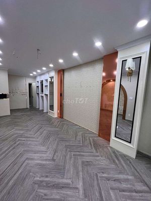 Hẻm 8m Võ Văn Tần Q3 đoạn 2 chiều, dt 4.5x13m, 2 tầng mới vô kd ngay