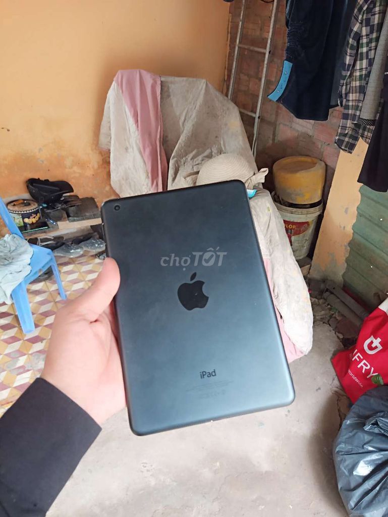Apple iPad mini 1 Đen. Mua bán Máy tính bảng tại Quận Sơn Trà Đà Nẵng được đăng bởi Tú hình 1