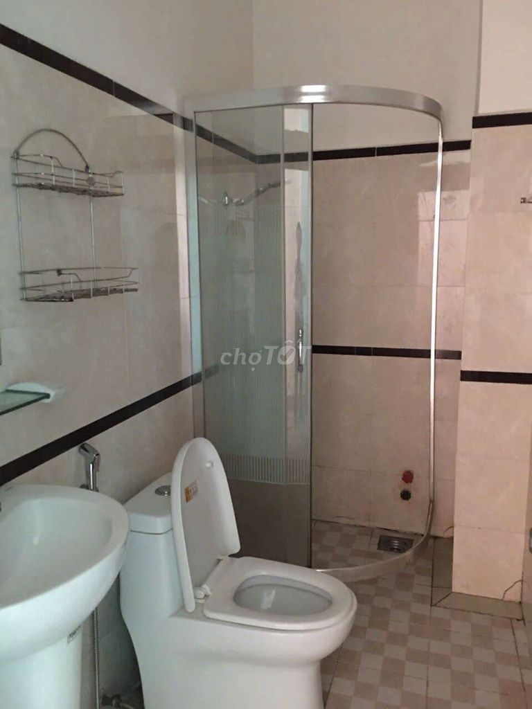 NHÀ HXH THÔNG, 5PN 5WC @ Hoàng Hoa Thám, P5, Phú Nhuận