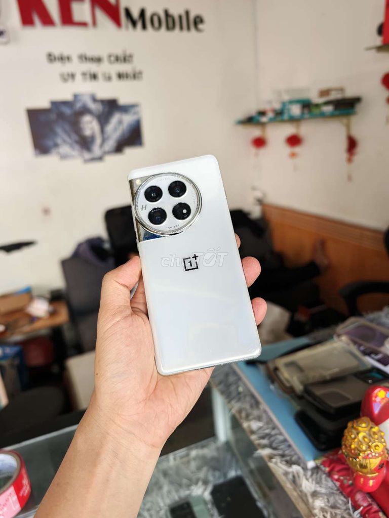 oneplus 12 5G. 12/256. Cấu Hình, Camera, Pin ngon. Mua bán Điện thoại tại Quận Hải Châu Đà Nẵng được đăng bởi KenTony KenMobile hình 1