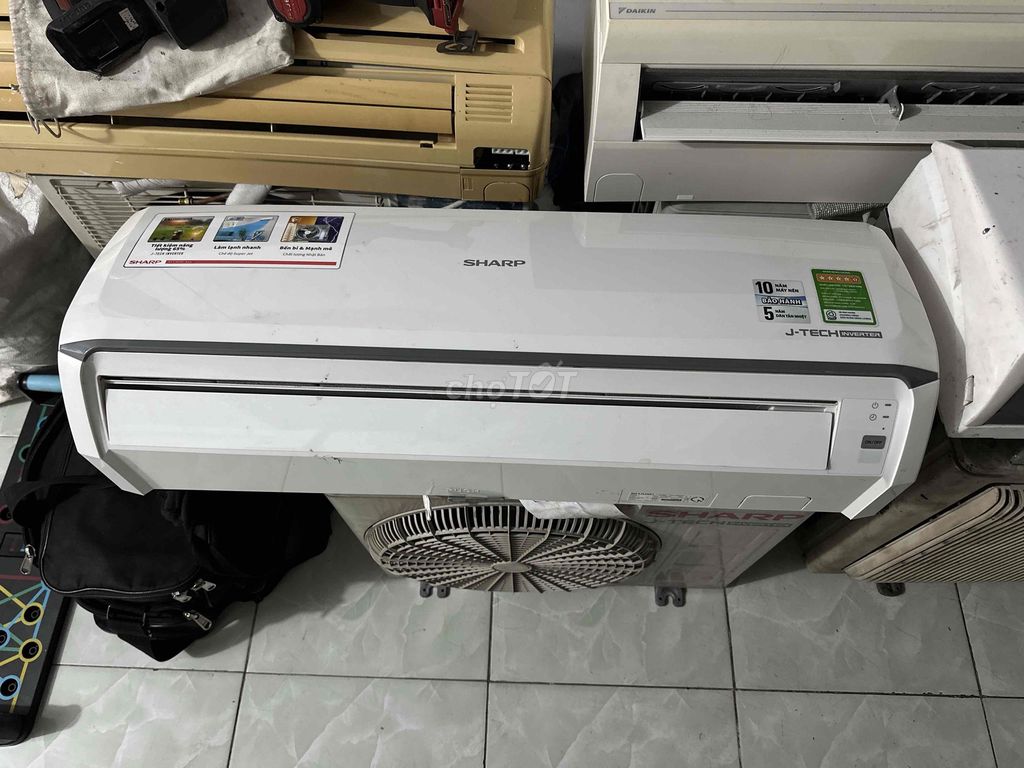 Máy lạnh Sharp 1hp Inverter còn đẹp. Mua bán Máy lạnh, điều hoà tại Quận 7 Tp Hồ Chí Minh được đăng bởi Lê Quốc Chí hình 1