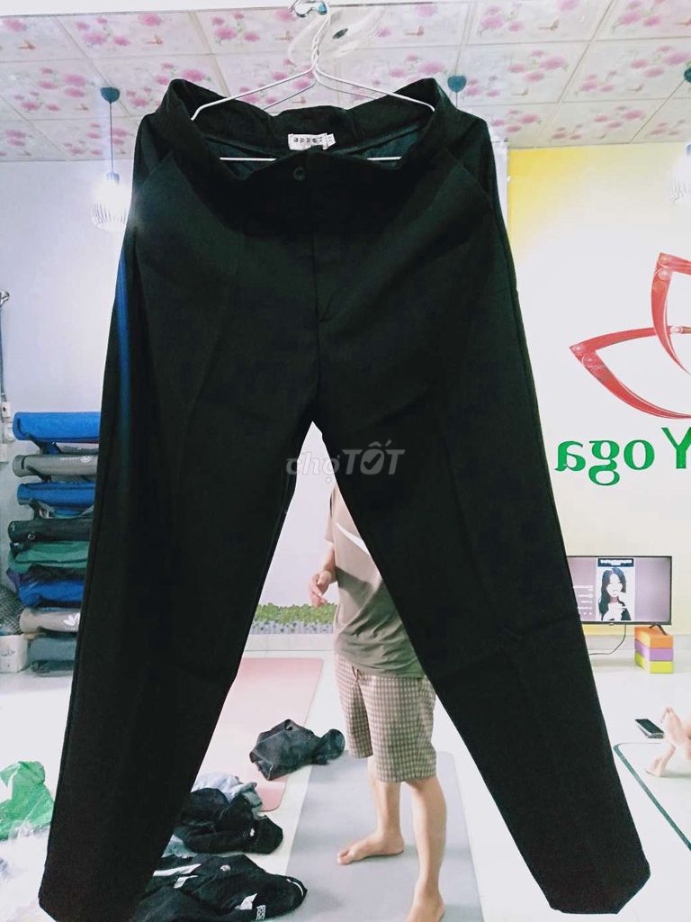 sale 3Quần tây đen size 31 mới . Mua bán Quần áo tại Huyện Hóc Môn Tp Hồ Chí Minh được đăng bởi five star  hình 1