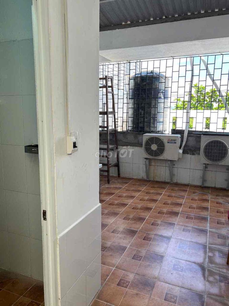 126 ✨ 🏡 CHO THUÊ NHÀ MẶT TIỀN NGUYỄN XUÂN NHĨ