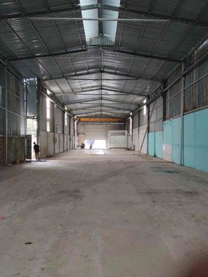 cho thuê kho xưởng DT 700m giá 40tr có cẩu trục đường công Thuận An. Cho thuê văn phòng, mặt bằng kinh doanh tại Thành phố Thuận An Bình Dương được đăng bởi  Bán cho thuê căn hộ nhà ki ốt khu việt sing vsip 1 