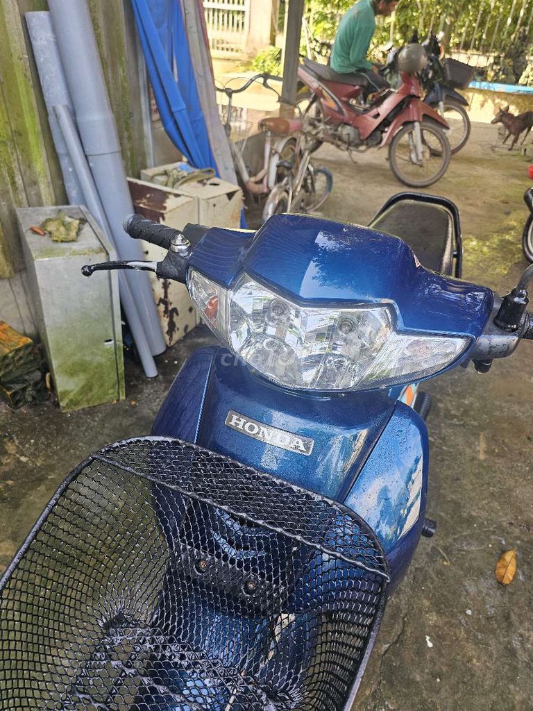 Không xài nên bán lại. Mua bán Xe máy tại Huyện Thoại Sơn An Giang được đăng bởi TRONG điện tử hình 8