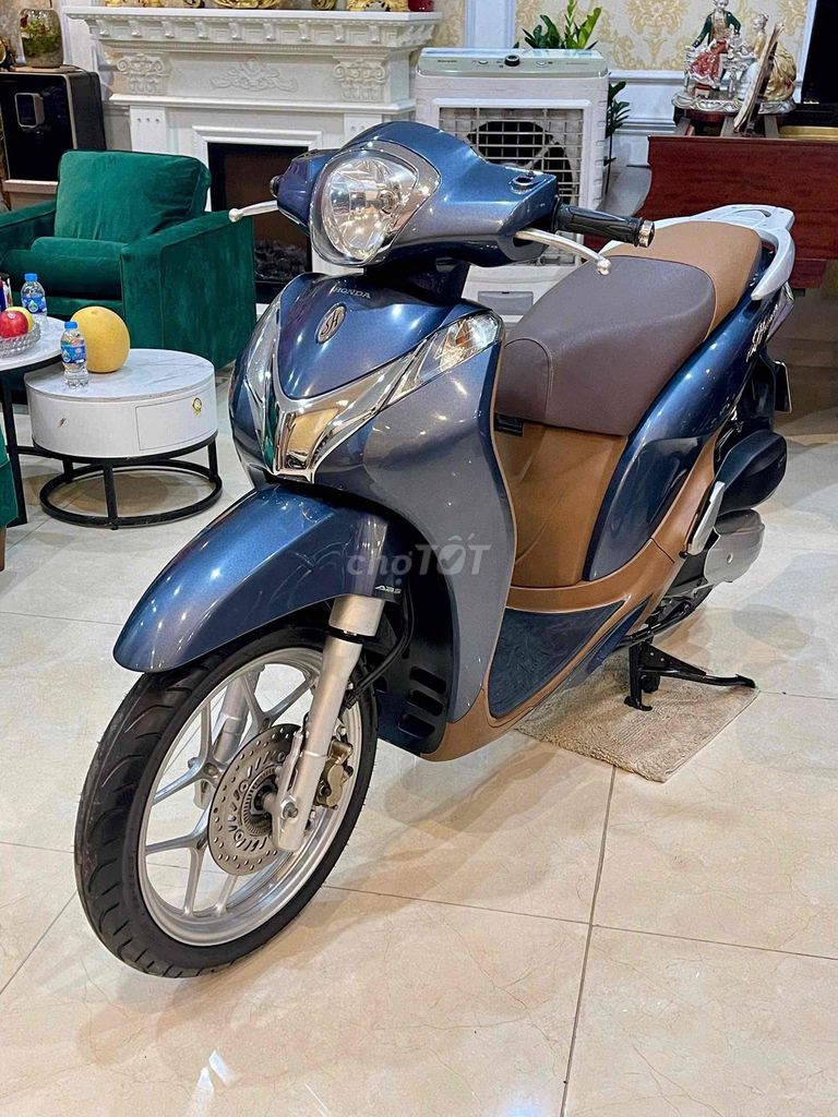 XE MÁY 68 - Honda Sh Mode Abs 2019 Xanh Lướt. Mua bán Xe máy tại Quận Tây Hồ Hà Nội được đăng bởi Đức Anh hình 3