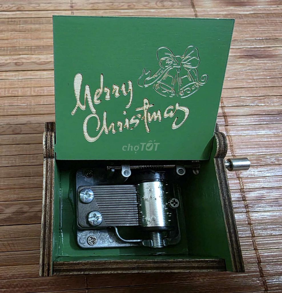 Hộp nhạc gỗ Giáng sinh Xanh lá, Nâu. Mua bán Sở thích khác tại Quận 7 Tp Hồ Chí Minh được đăng bởi Mai9x hình 1