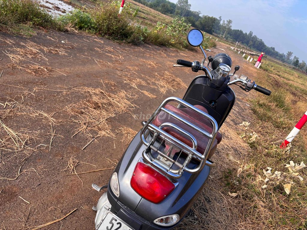 Phiên bản giới hạn 60 năm Vespa LXV cực hiếm. Mua bán Xe máy tại Huyện Châu Đức Bà Rịa - Vũng Tàu được đăng bởi A Cường hình 6