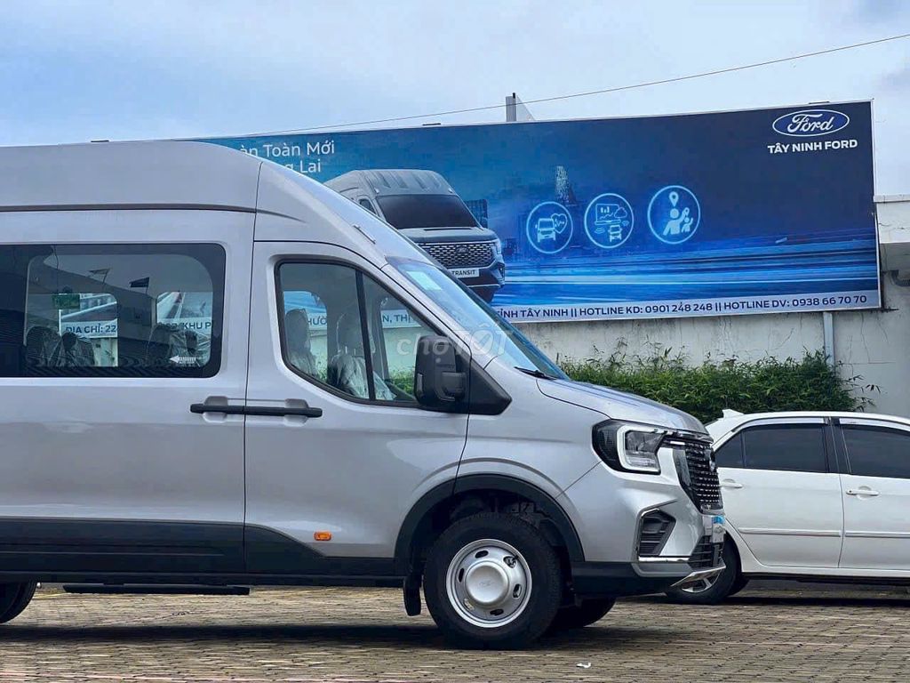 Ford Transit 18c Bạc,trắng giá tốt giao ngay. Mua bán Ô tô tại Quận Bình Tân Tp Hồ Chí Minh được đăng bởi Khiêm Ford Phú Mỹ hình 9