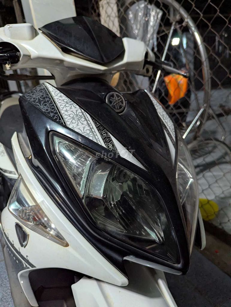 Nouvo 4 Trắng Đen 2011 bs70 máy zin êm. Mua bán Xe máy tại Huyện Hòa Thành Tây Ninh được đăng bởi Hậu Nguyễn hình 2