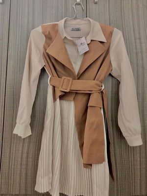 Váy công sở Alice Official size S. Mua bán Quần áo tại Huyện Vĩnh Bảo Hải Phòng được đăng bởi Khánh Linh