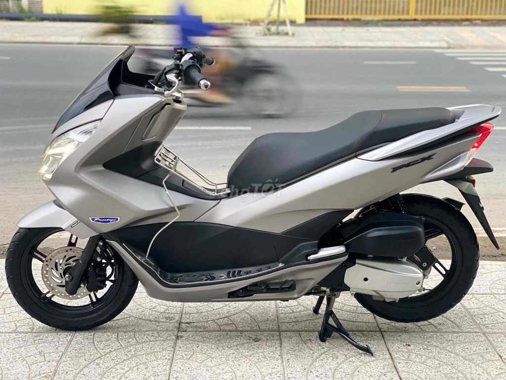 PCX 125 led 2016 khoá smk, xe đẹp,máy zin chất. Mua bán Xe máy tại Quận Ninh Kiều Cần Thơ được đăng bởi Cửa Hàng Xe máy Tân Lập Hưng hình 4