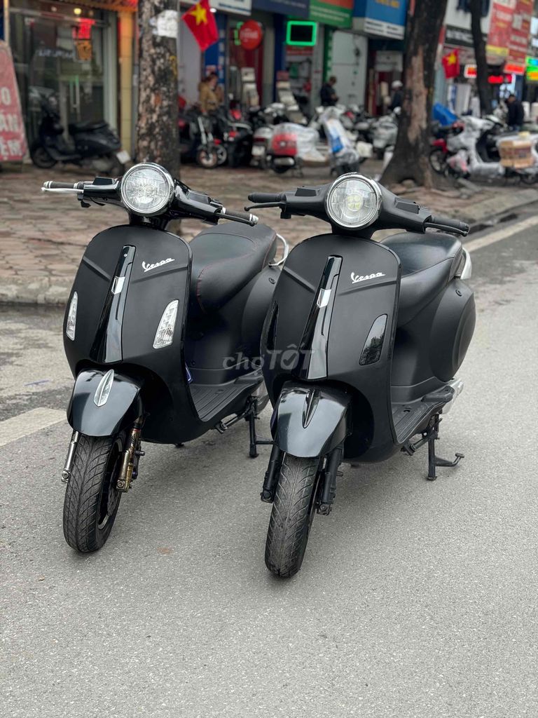 Xả Vespa đen nhám full chức năng,có trả góp