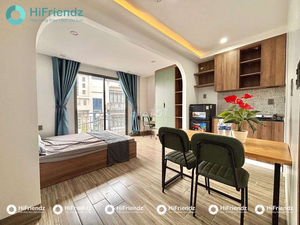 Phòng View đẹp - 4Tr9 - đi bộ CVPM