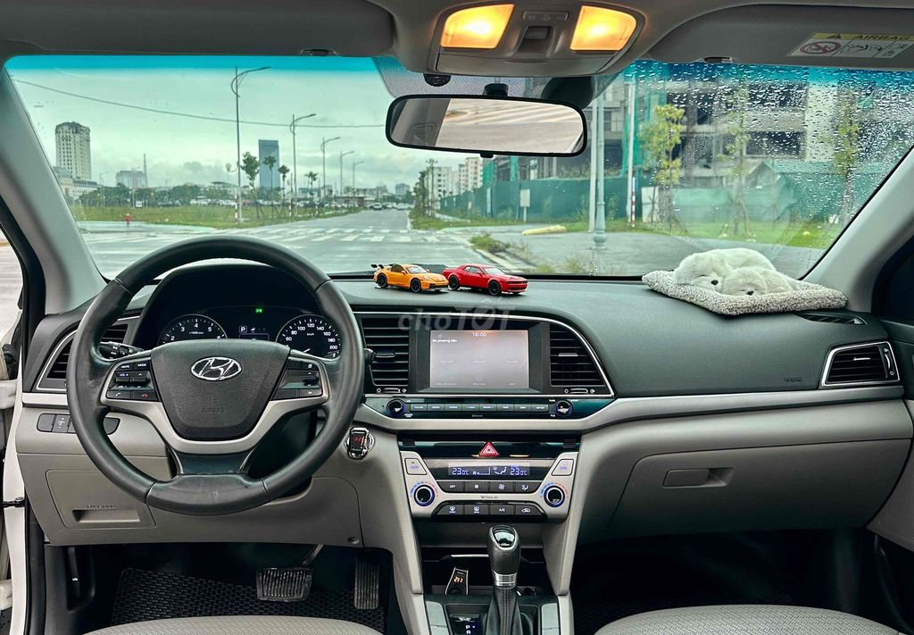 Bán xe Elantra 2016 Số tự động.. Mua bán Ô tô tại Thành phố Huế Thừa Thiên Huế được đăng bởi Nguyễn Xuân Hải hình 10