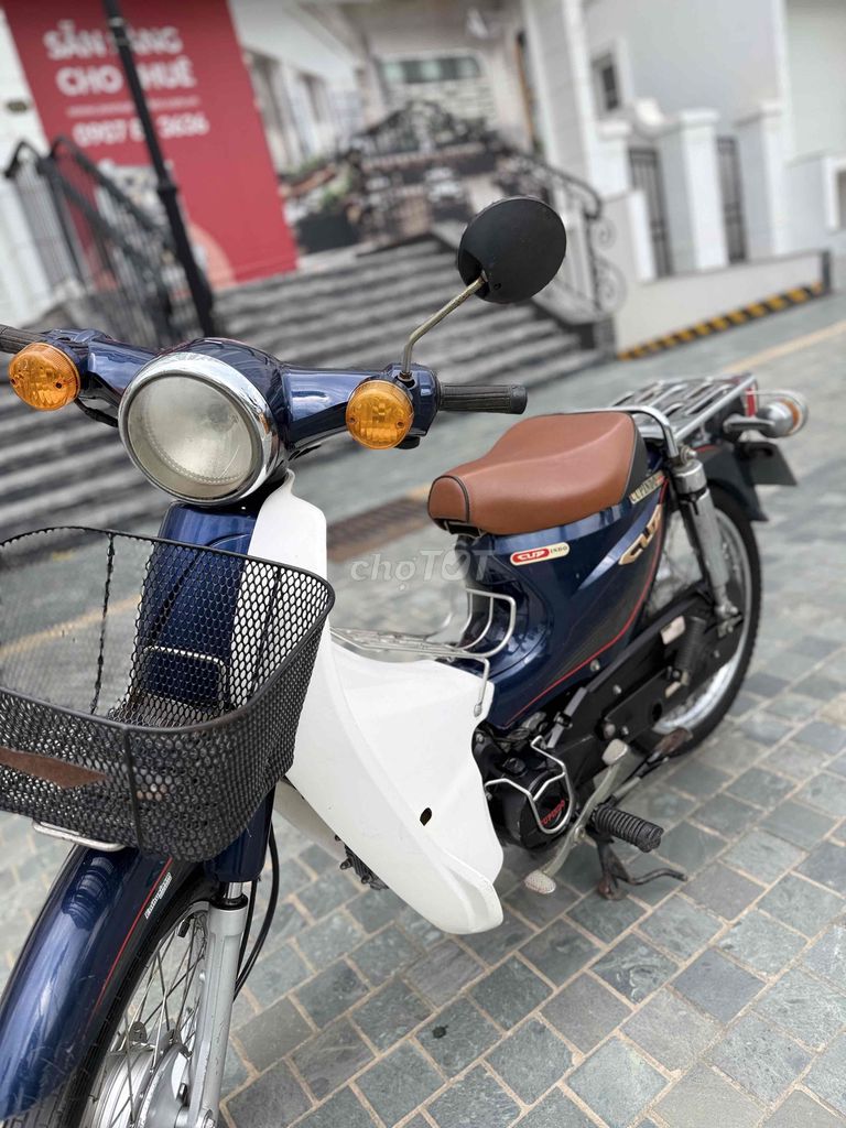 Thanh lý cúp 50cc học sinh không cần bằng lái. Mua bán Xe máy tại Quận Bắc Từ Liêm Hà Nội được đăng bởi Hữu Nhuận hình 1