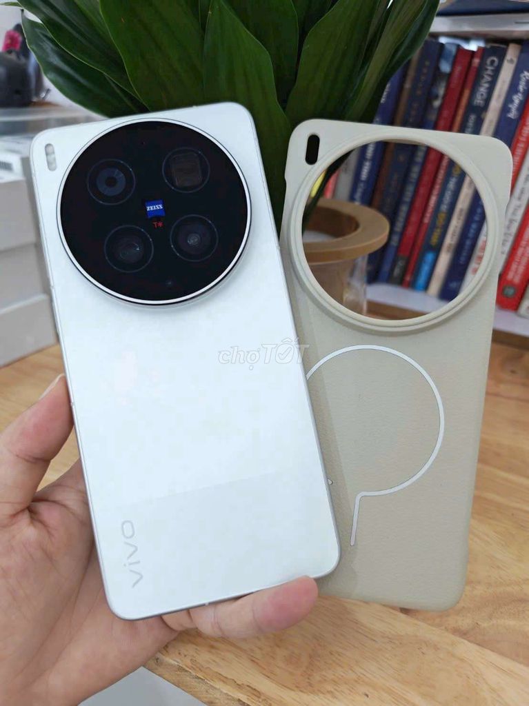 Vivo X300 Ultra 12/256GB Sạc 5L Pin 100. Mua bán Điện thoại tại Quận Gò Vấp Tp Hồ Chí Minh được đăng bởi Nhi hình 1