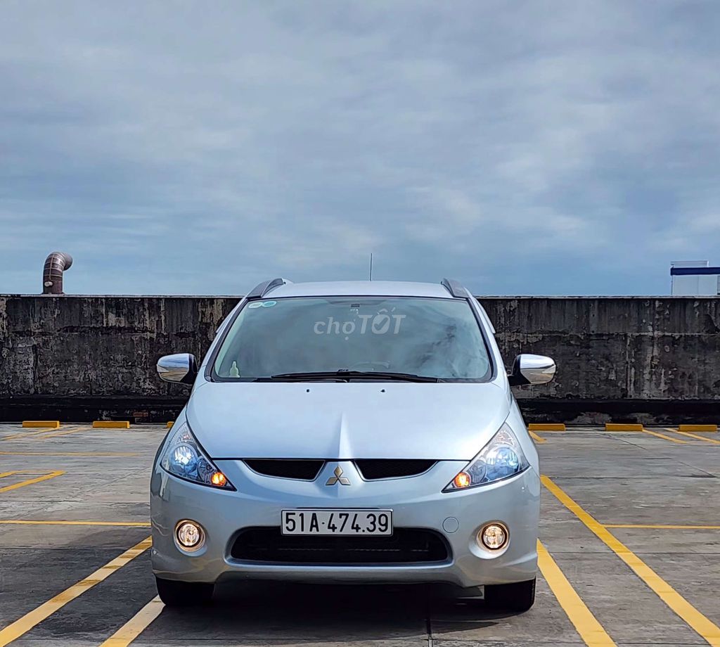 Mitsubishi Grandis 2008 2.4 AT - 93000 km