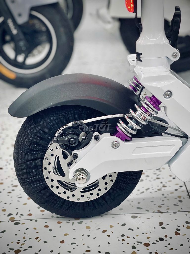 scooter gấp gọn siêu tiện lợi độ bền cao. Mua bán Xe điện tại Thành phố Biên Hòa Đồng Nai được đăng bởi XE ĐIỆN XSBOT hình 3