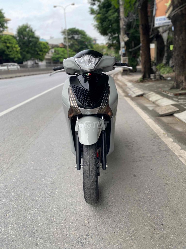 Хонда SH Viet 125 Серая Маки
