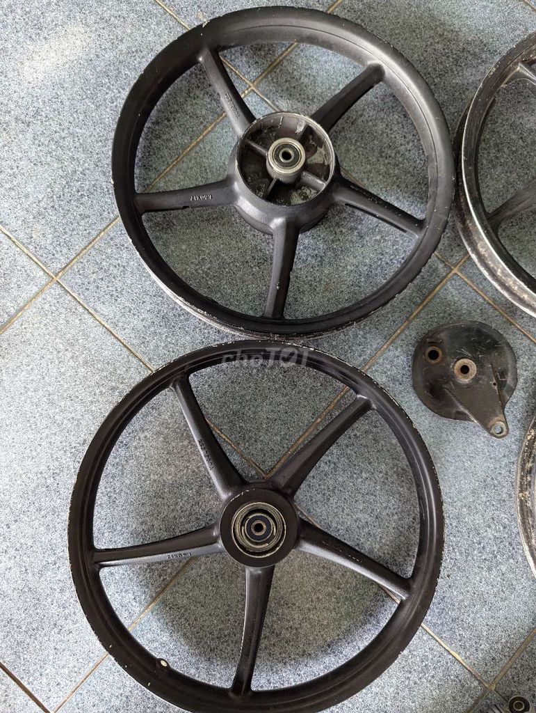 Cặp Mâm VT7, Mâm RCb 5 cây sirius ex nhỏ. Mua bán Phụ tùng xe tại Huyện Hòa Thành Tây Ninh được đăng bởi Hậu Nguyễn hình 3