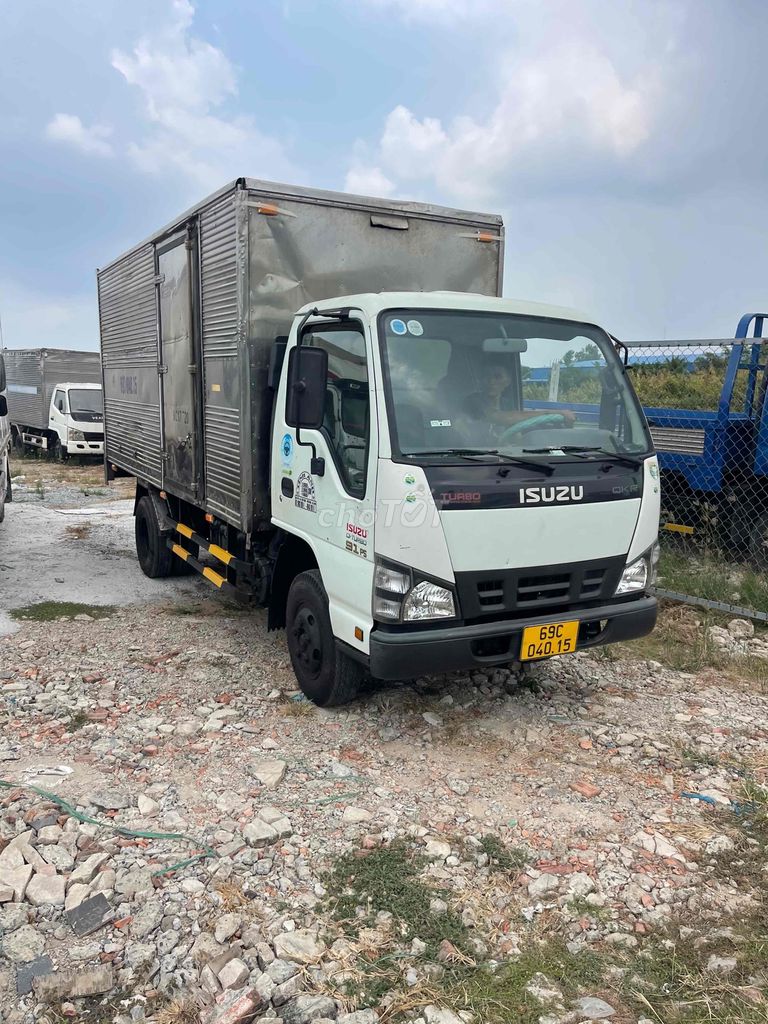 isuzu 2t2 2017 thùng dài 4m4