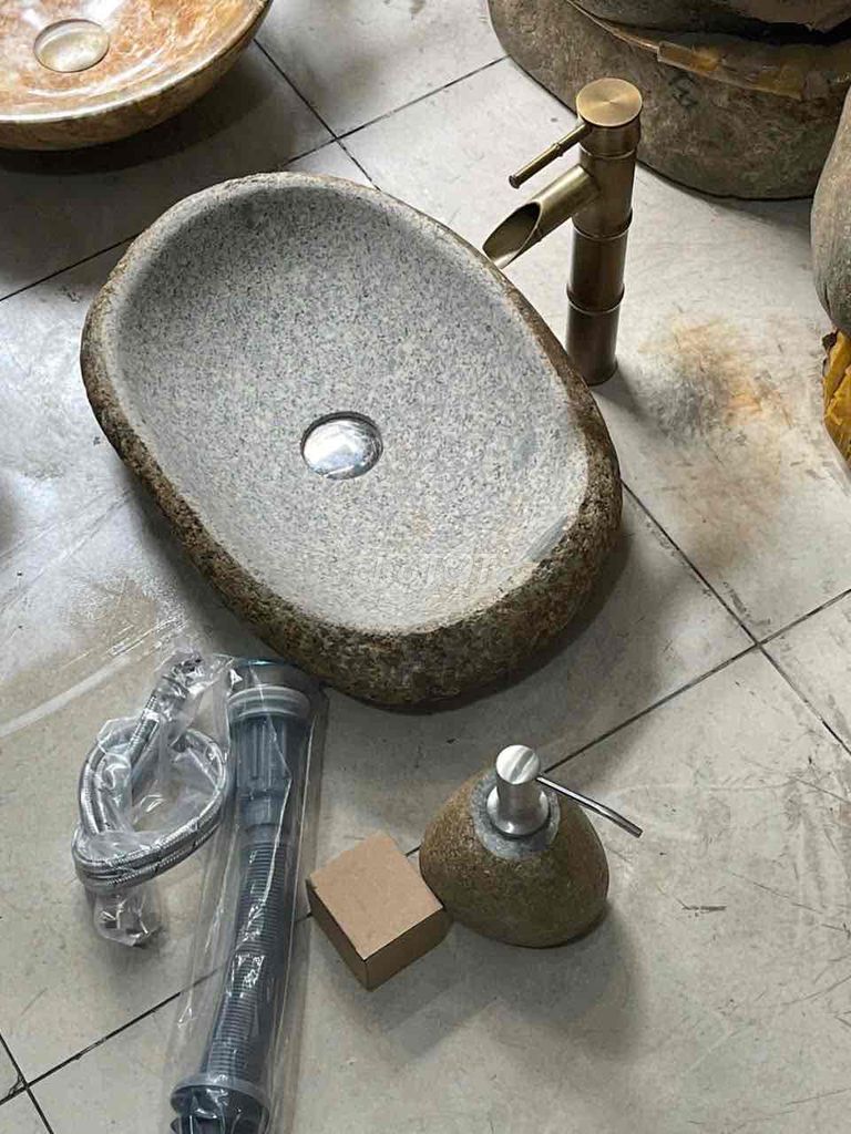 lavabo đá tự nhiên