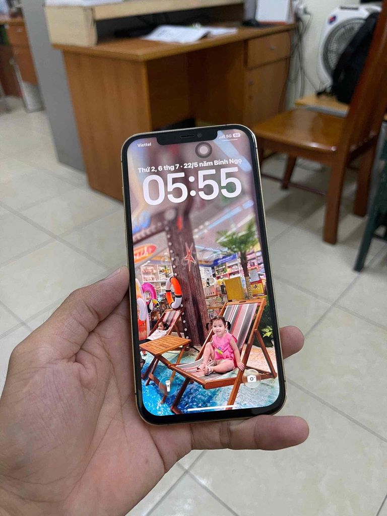 Apple iPhone 12 Pro Max 256GB Vàng bản Việt Nam!. Mua bán Điện thoại tại Quận Nam Từ Liêm Hà Nội được đăng bởi Dovantuan hình 1