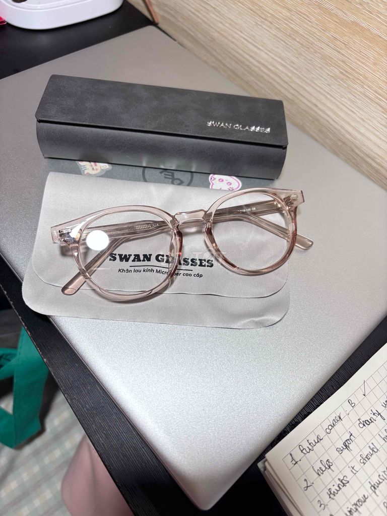 Kính mắt Swan Glasses TR17178 Hồng trà. Mua bán Phụ kiện thời trang khác tại Quận Gò Vấp Tp Hồ Chí Minh được đăng bởi Phương Uyên hình 1