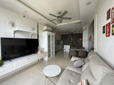 Căn hộ 2PN full nội thất đẹp view sông mặt tiền Phạm Văn Đồng