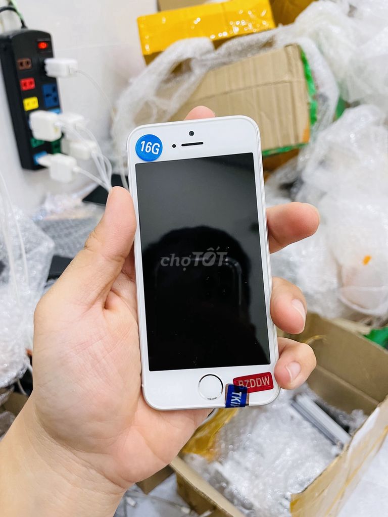 Iphone 5SE- 32GB quốc tế,99%,pin new.mất vân tay. Mua bán Điện thoại tại Quận Gò Vấp Tp Hồ Chí Minh được đăng bởi Bình Ipad  hình 2