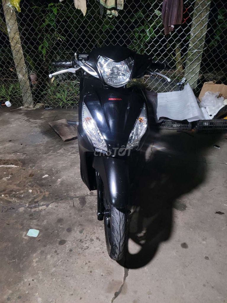 Vision 2018 xe rin đep chinh chu gia sinh vien. Mua bán Xe máy tại Quận Thốt Nốt Cần Thơ được đăng bởi Nguyễn Minh  hình 1