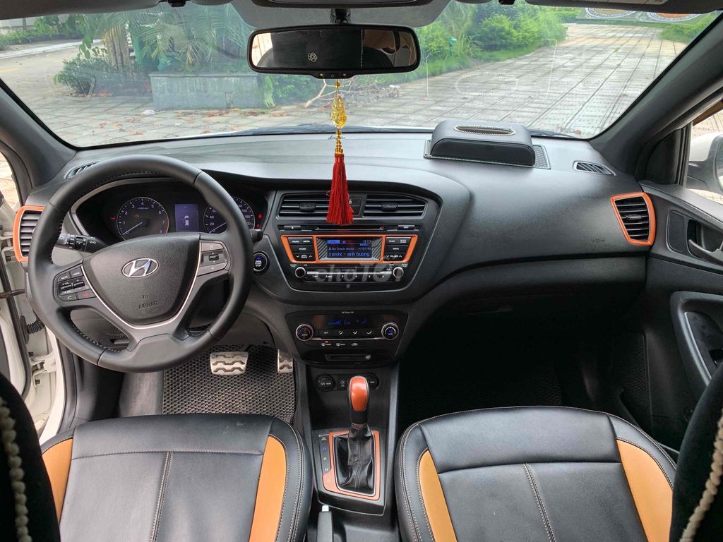 Em cần bán Hyundai i20 2016 1.4 AT. Mua bán Ô tô tại Quận Hà Đông Hà Nội được đăng bởi Vạn Phúc hình 9