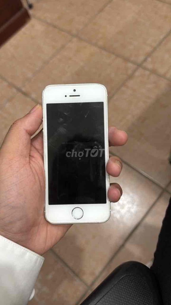 iPhone SE 32GB Trắng Quốc tế. Mua bán Điện thoại tại Huyện Thanh Trì Hà Nội được đăng bởi Dung Nguyen hình 1
