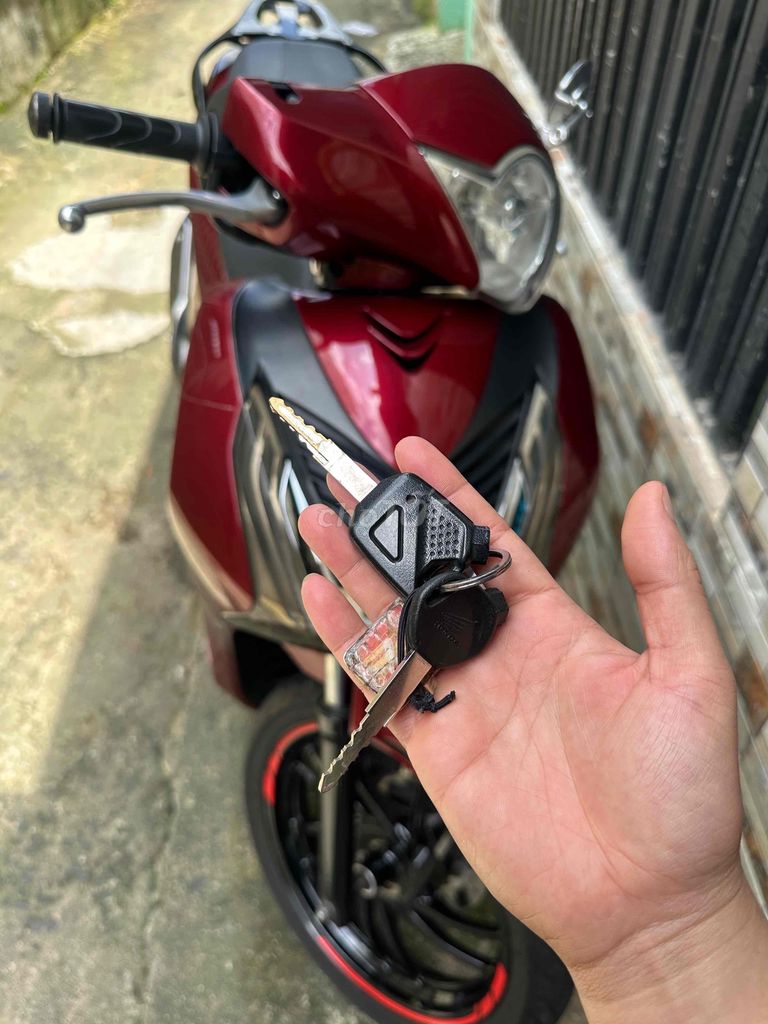 Bán Sh 125cc đời 2015 1 chủ mua mới. Mua bán Xe máy tại Thành phố Pleiku Gia Lai được đăng bởi Xe Máy Nguyễn Vũ Gialai hình 3