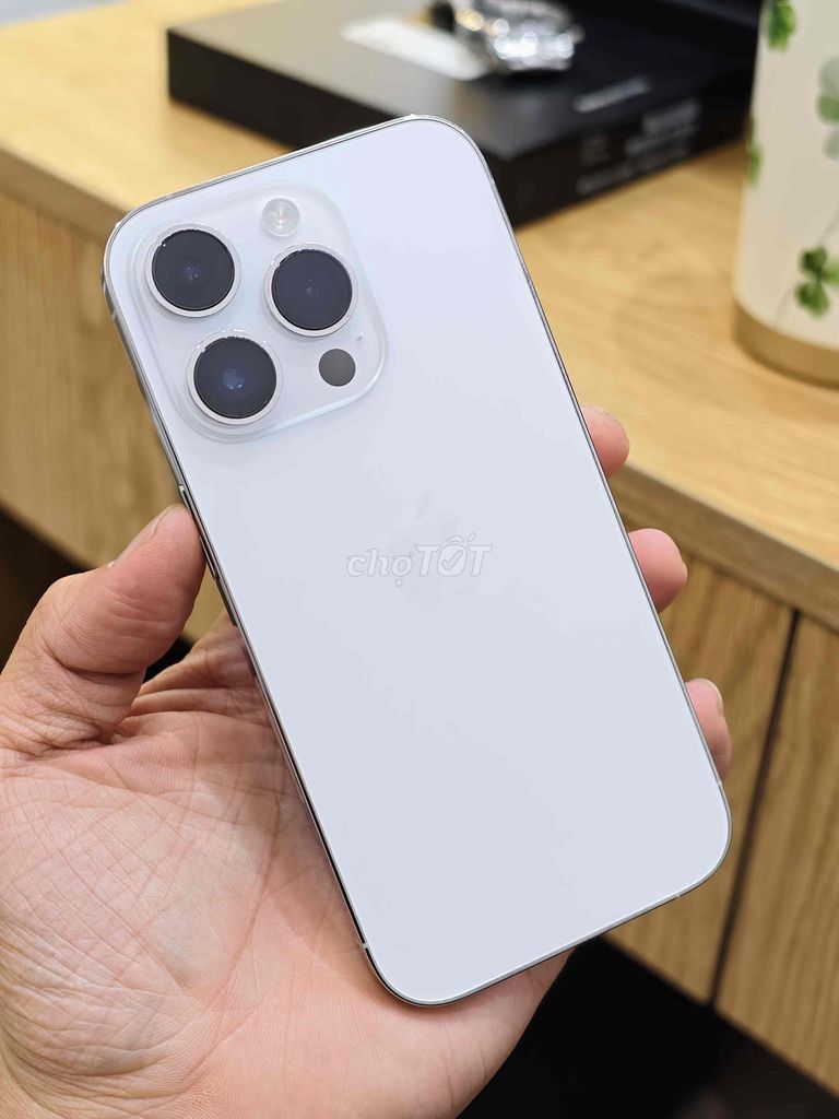 Apple iPhone 14 Pro 128GB Bạc 99%. Mua bán Điện thoại tại Quận 10 Tp Hồ Chí Minh được đăng bởi Khánh Trần hình 1