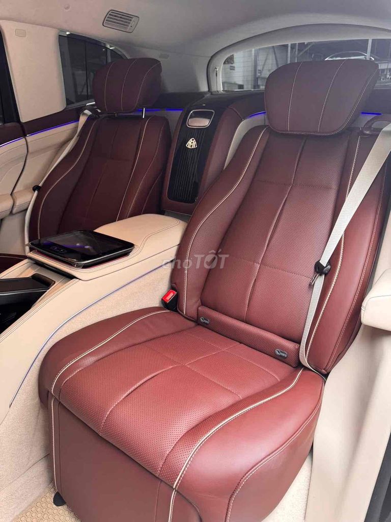 Mercedes Benz Maybach GLS 480 2023 - 2000 km. Mua bán Ô tô tại Quận Bình Thạnh Tp Hồ Chí Minh được đăng bởi Hùng Mercedes Haxaco Hàng Xanh hình 8