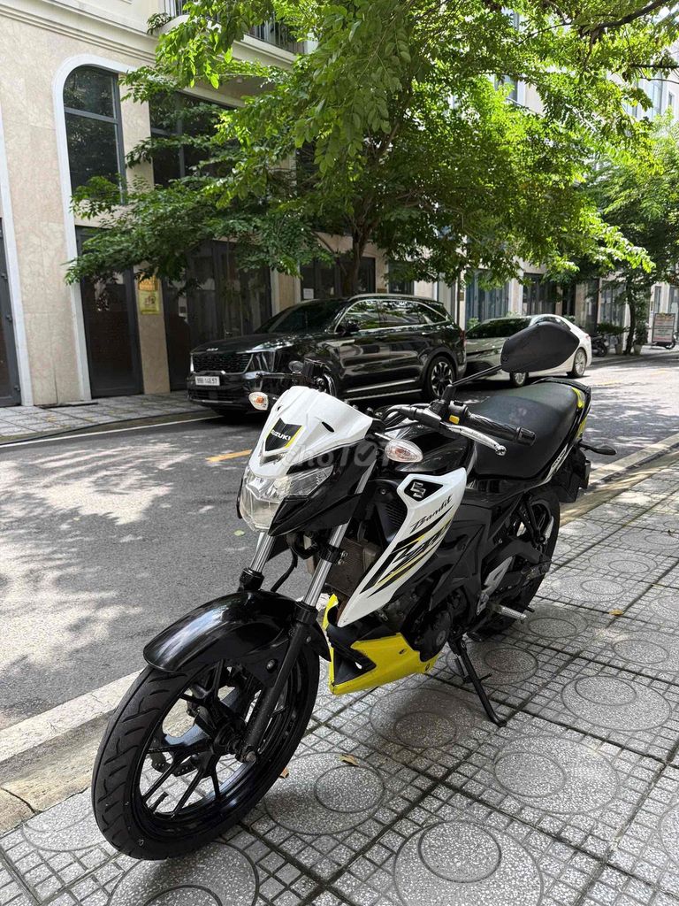 Мотоцикл Suzuki Bandit 150 2019 года, городской номер, документы на владельца