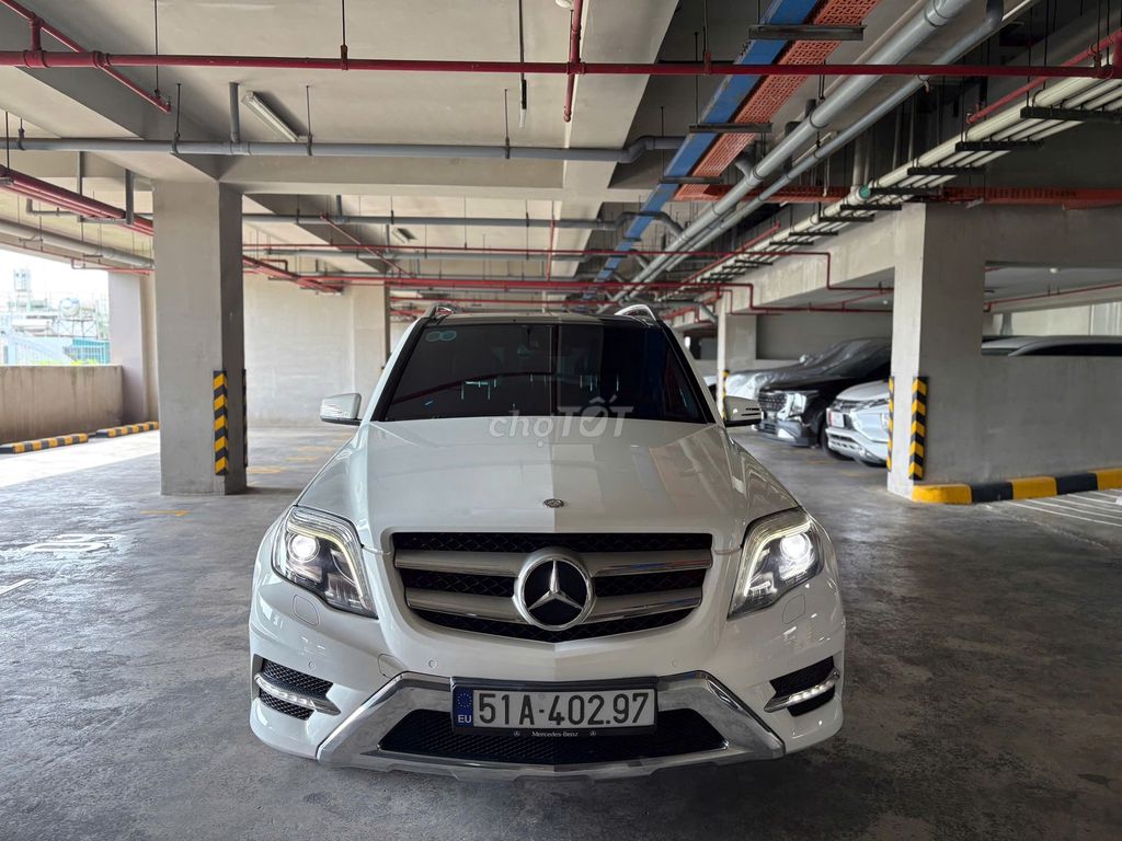 Mercedes Benz GLK300 AMG 4Matic (cần số điện tử). Mua bán Ô tô tại Thành phố Thủ Đức Tp Hồ Chí Minh được đăng bởi Trần Quốc Vũ hình 1