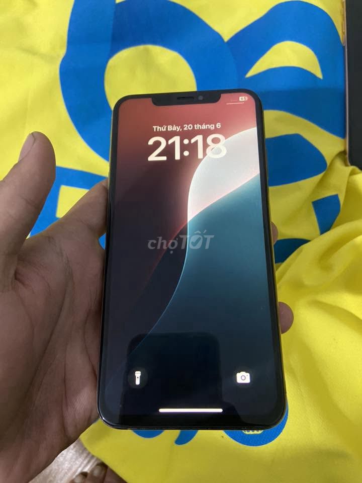 Apple iPhone Xs Max 64GB Vàng Đã sử dụng. Mua bán Điện thoại tại Quận 1 Tp Hồ Chí Minh được đăng bởi Hội Đồ Điện Tử hình 1