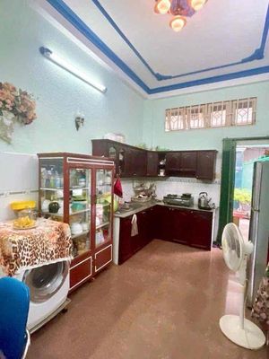 ❇CẦN BÁN NHÀ MẶT TIỀN 81 Đg702 HỒNG BÀNG. DT:3,4& 15M, 2LẦU ĐÚC