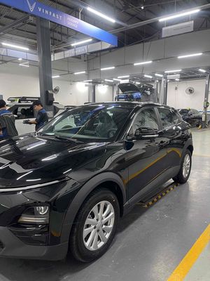 Vinfast VF6 Eco Đen sẵn xe - hồ sơ giao ngay