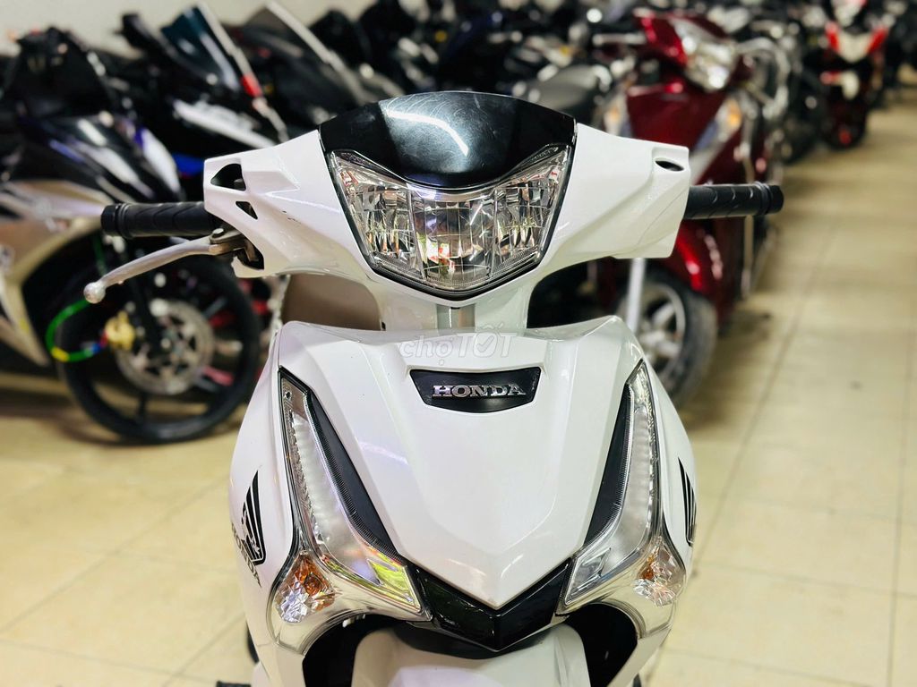 XE MÁY THỊNH PHÁT - FUTURE 125 TRẮNG VÀNH ĐÚC HN. Mua bán Xe máy tại Quận Bắc Từ Liêm Hà Nội được đăng bởi XE MÁY THỊNH PHÁT XE LƯỚT GIÁ RẺ hình 3