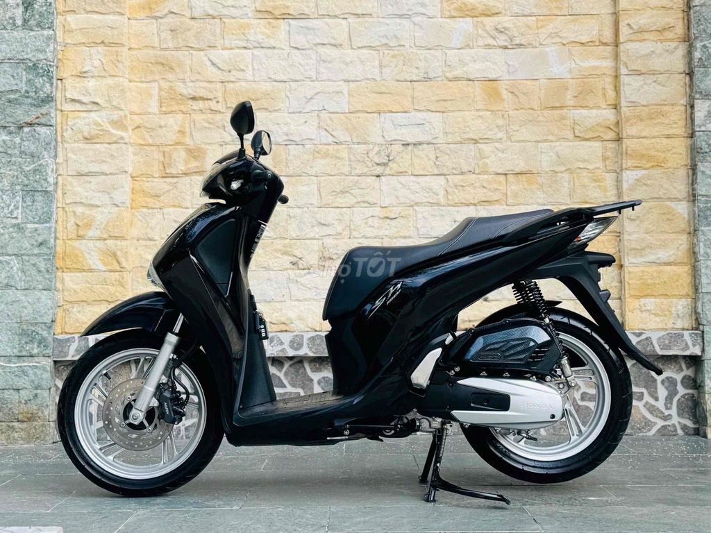 Honda SH 150i 2018 светодиодные фары смарт-ключ оформление нового номера