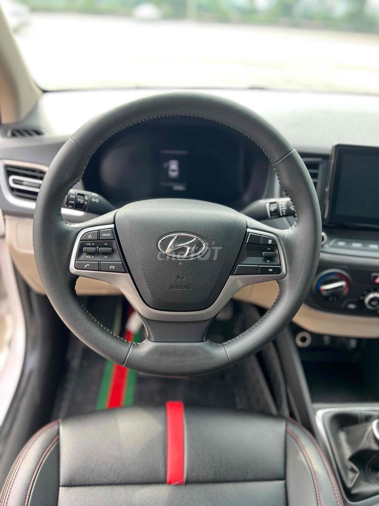 Hyundai Accent 2024 1.4 MT - 24000 km. Mua bán Ô tô tại Quận Hoàng Mai Hà Nội được đăng bởi QUANG TU hình 13