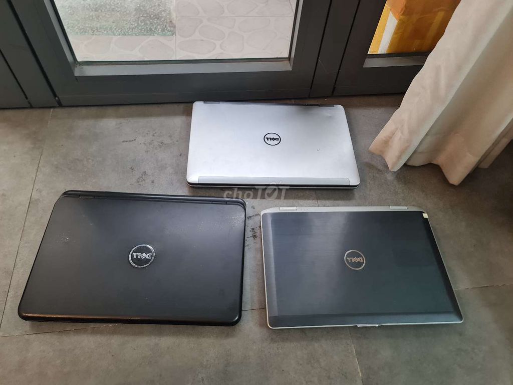 Bán 3 cái laptop Dell cor i7 giá 2.5tr