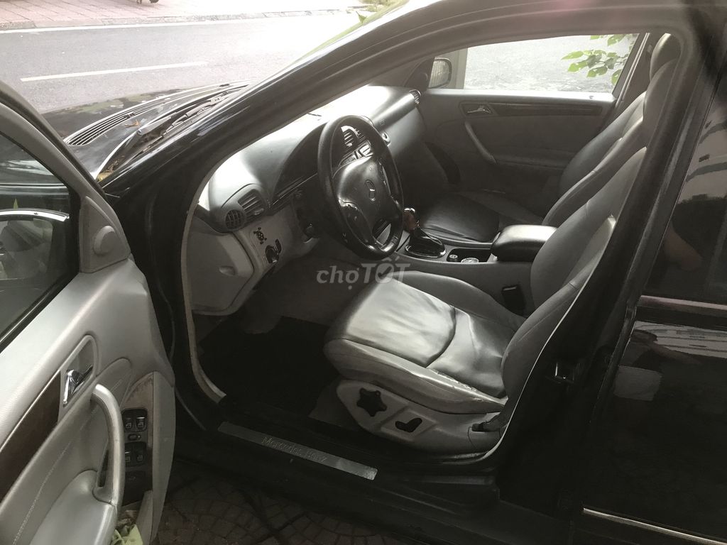 Mercedes Benz C Class 2002 C200K AT - 100000 km. Mua bán Ô tô tại Quận Long Biên Hà Nội được đăng bởi Anh tuấn hình 4