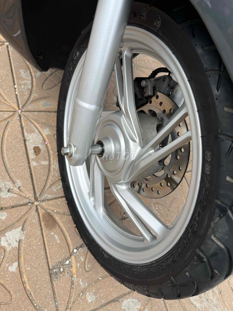 Sh 125 Abs 2020 xám lambor như mới.. Mua bán Xe máy tại Quận Ô Môn Cần Thơ được đăng bởi Trần Tùng hình 6