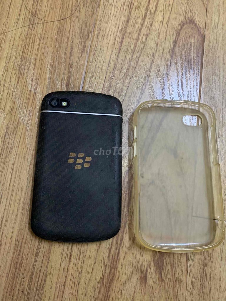 Lục tủ ra Blackberry Q10. Mua bán Điện thoại tại Quận Đống Đa Hà Nội được đăng bởi Trần chính tín hình 1