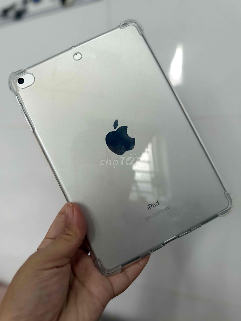 Apple iPad mini 5 64GB Bạc. Mua bán Máy tính bảng tại Quận Tân Phú Tp Hồ Chí Minh được đăng bởi Nguyễn Thị Anh Thư hình 1